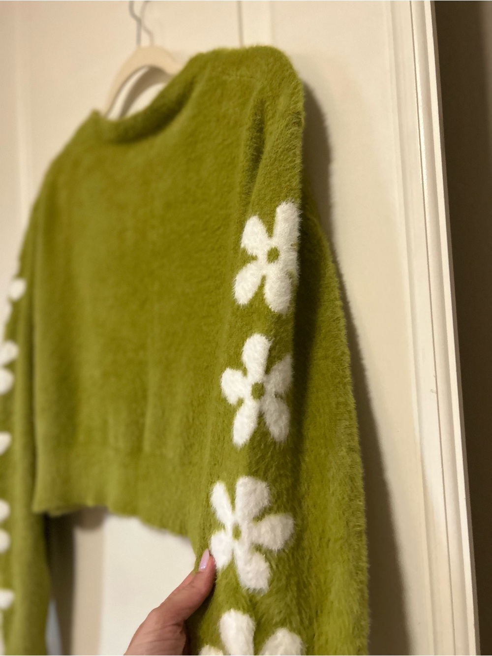 Never worn! 🌼🍋🟩Levi's Lime Green ‘Hippie Days’ Fuzzy V-Neck Cardigan🍋🟩🌼 - Picture 8 of 14